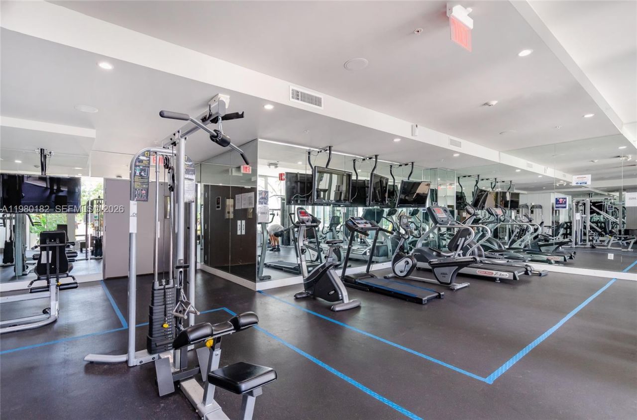 2100 Park Ave , Unit 309, Miami Beach, FL 33139 Photo