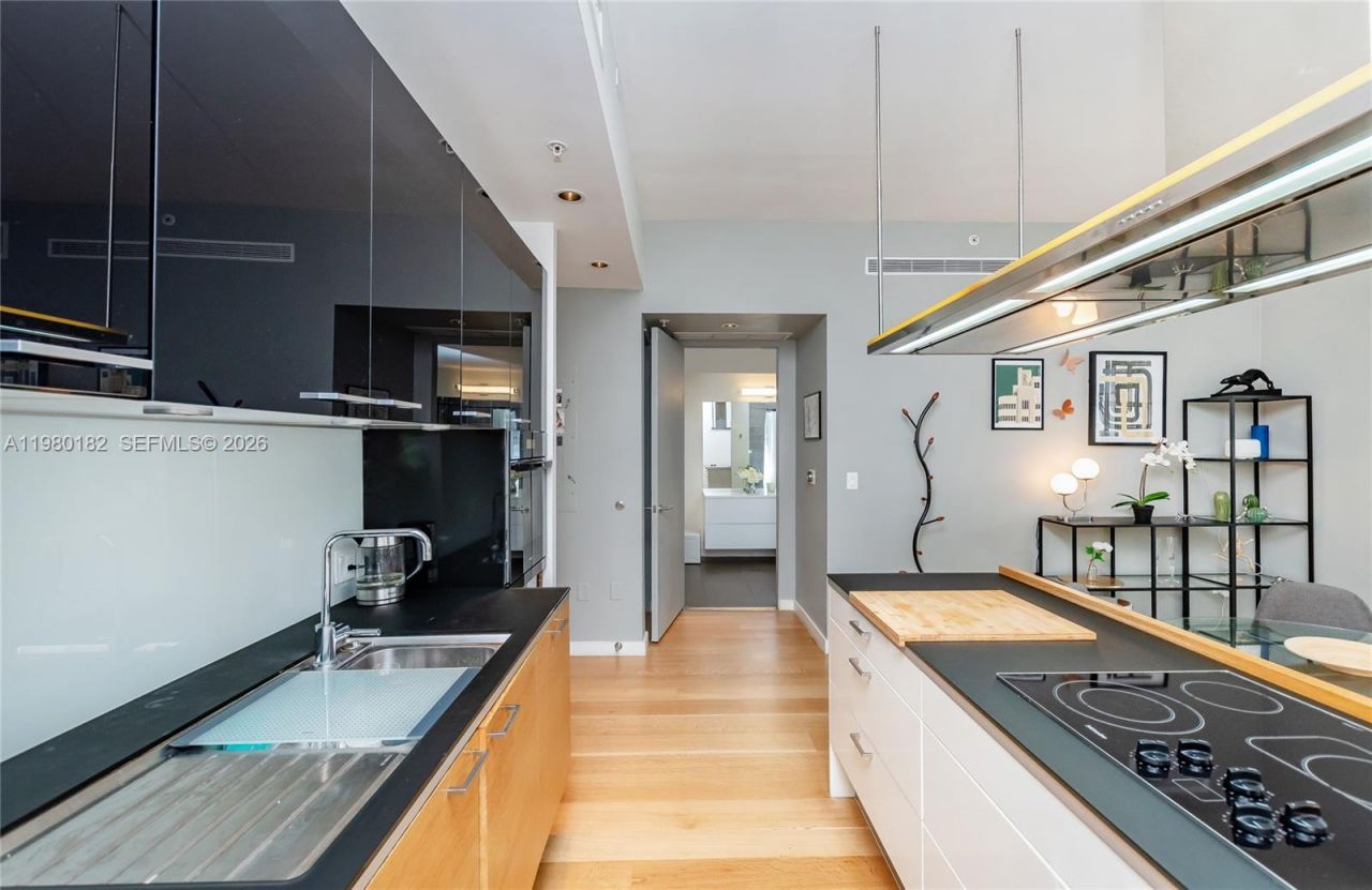 2100 Park Ave , Unit 309, Miami Beach, FL 33139 Photo