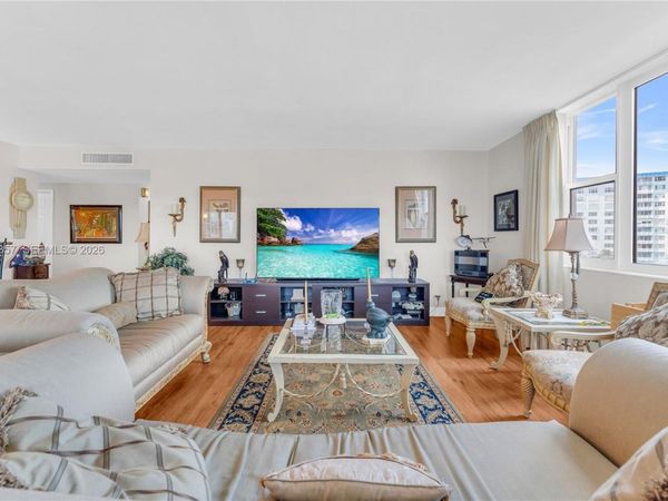 3800 Hillcrest Dr , Unit 511, Hollywood, FL 33021