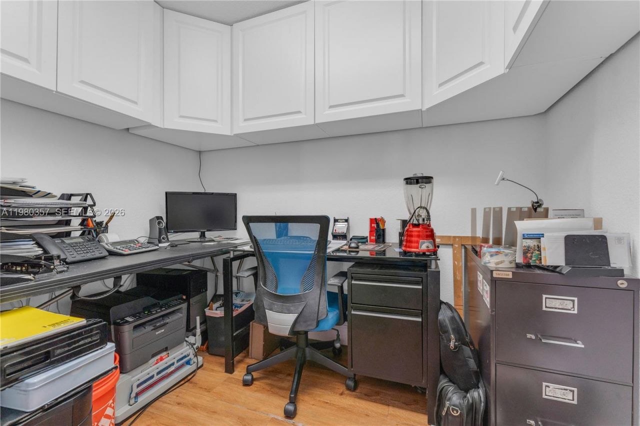 3800 Hillcrest Dr , Unit 511, Hollywood, FL 33021 Photo