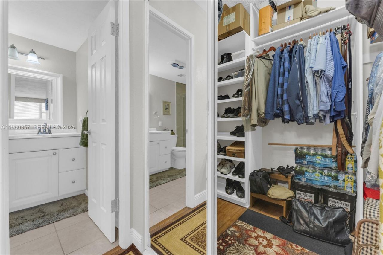 3800 Hillcrest Dr , Unit 511, Hollywood, FL 33021 Photo