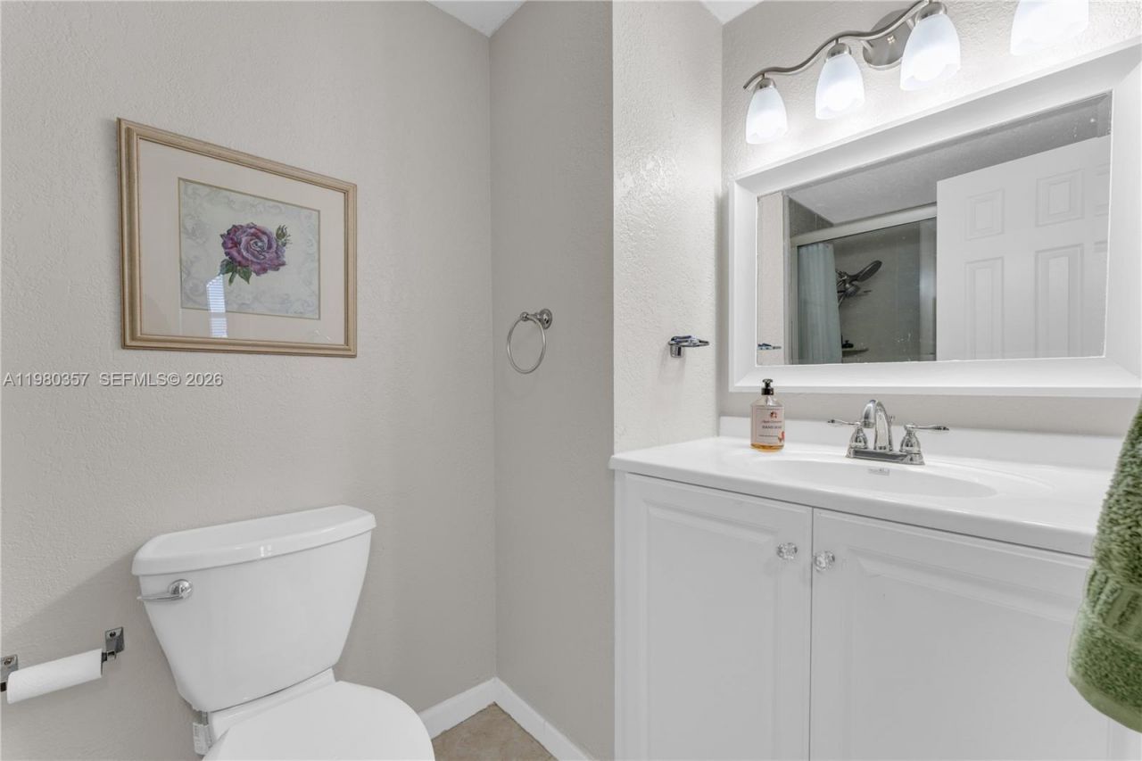 3800 Hillcrest Dr , Unit 511, Hollywood, FL 33021 Photo