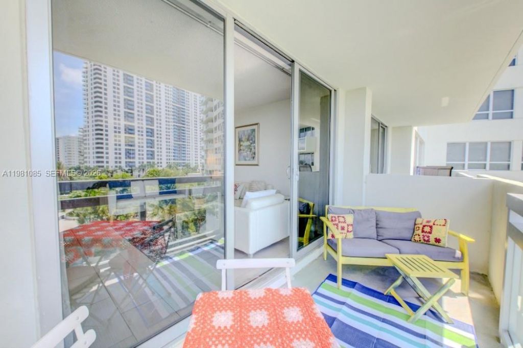 1500 Bay Rd , Unit 528S, Miami Beach, FL 33139 Photo