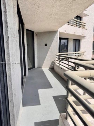 3300 NE 191st St , Unit 616, Aventura, FL 33180 Photo