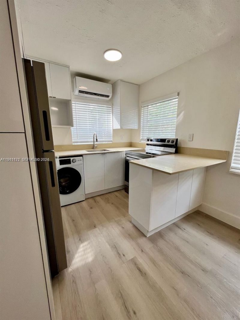 833 W 39th St , Unit 3, Miami Beach, FL 33140 Photo