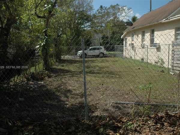 3817 Washington Ave , Miami, FL 33133