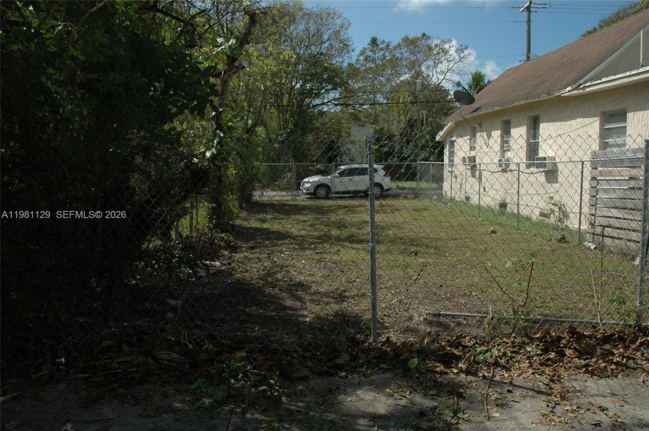 3817 Washington Ave, Miami, FL 33133 Photo