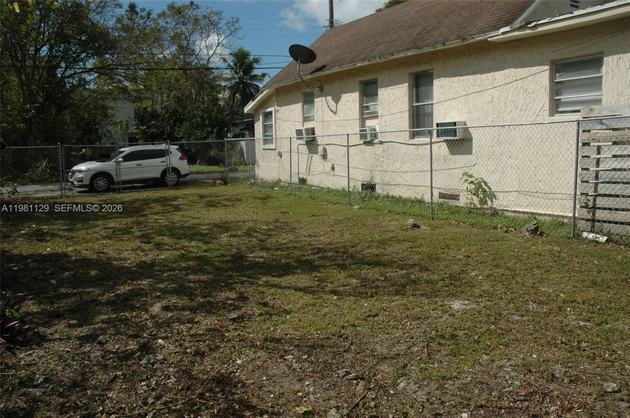 3817 Washington Ave, Miami, FL 33133 Photo