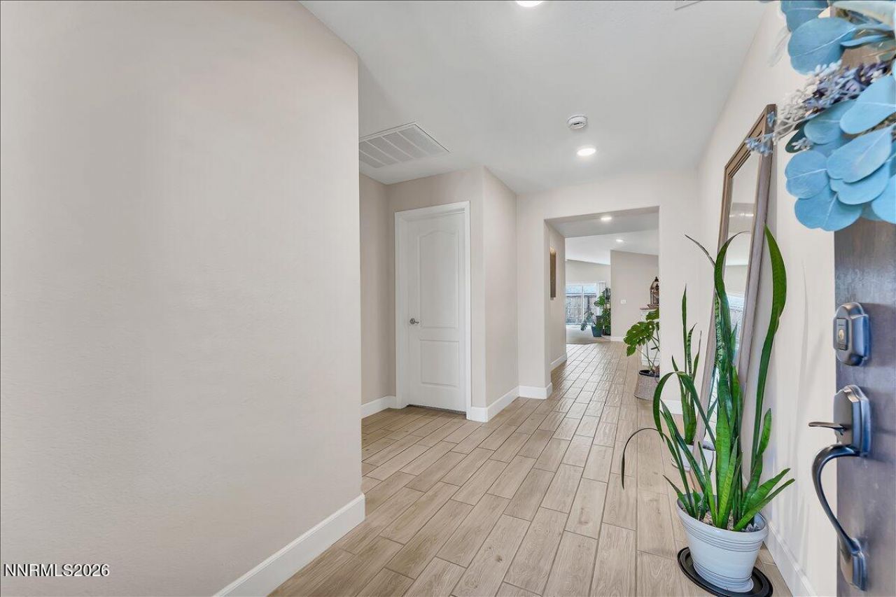 7110 Quill Drive, Reno, NV 89506 Photo