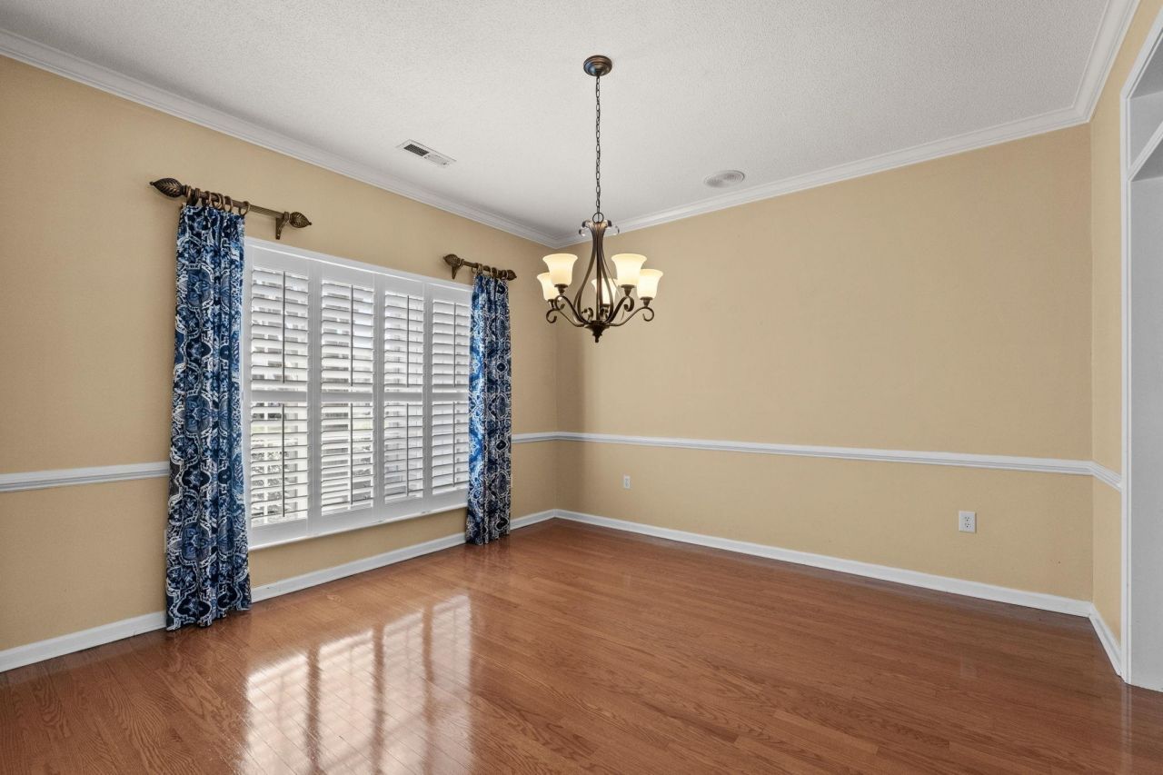 1473 Southwood Dr. Photo 18