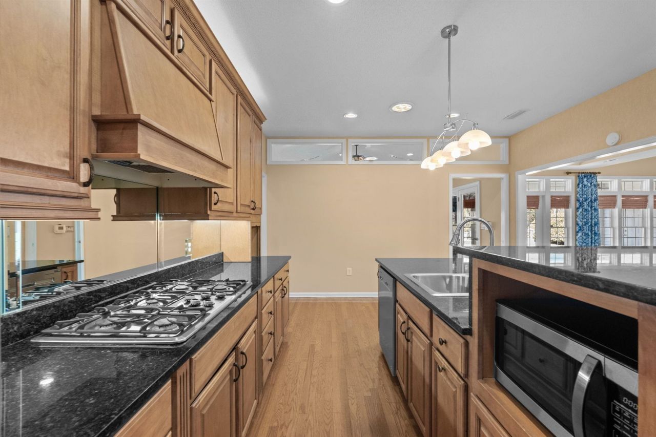 1473 Southwood Dr. Photo 32