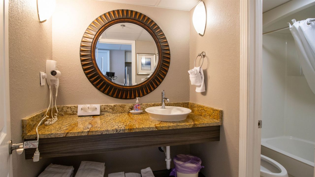 6900 Ocean Blvd. N Photo 11