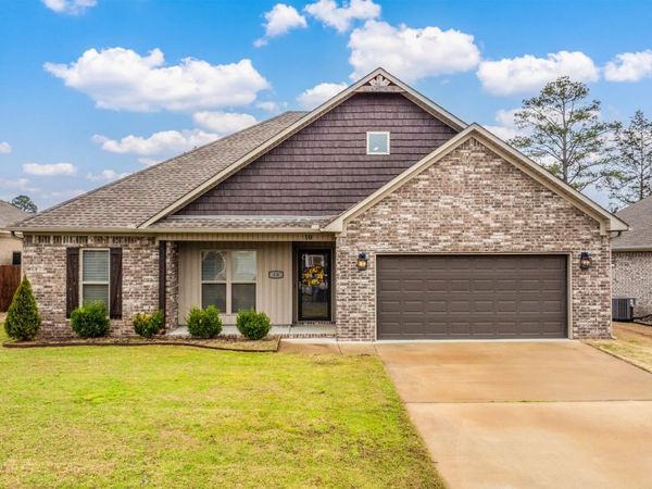 10 Clover Leaf Lane, Greenbrier, AR 72058
