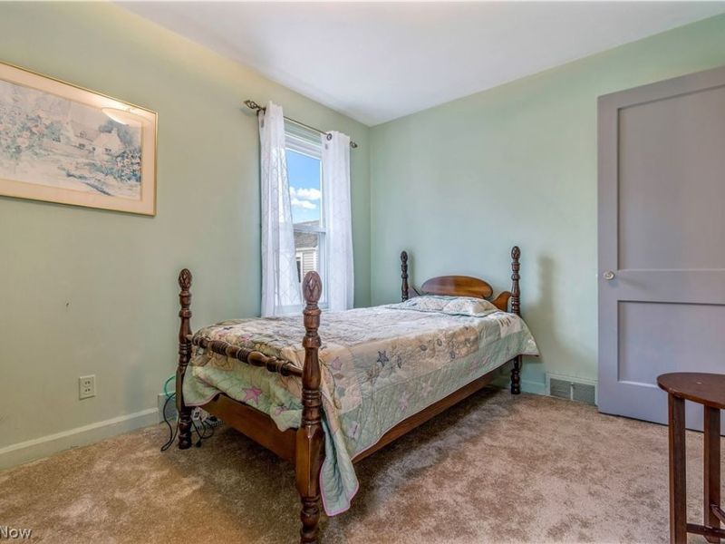 2464 S Freedom Avenue, Alliance, OH 44601 Photo 13