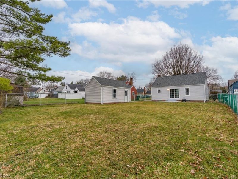 2464 S Freedom Avenue, Alliance, OH 44601 Photo 26