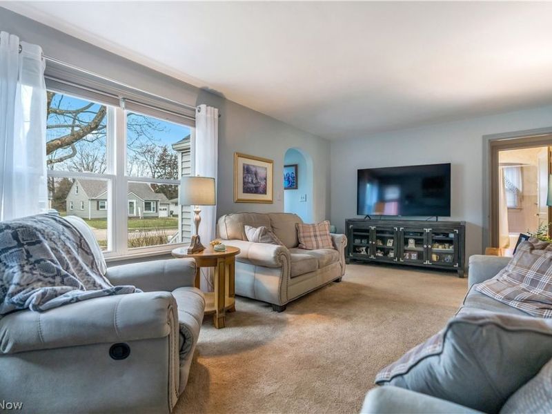 2464 S Freedom Avenue, Alliance, OH 44601 Photo 4