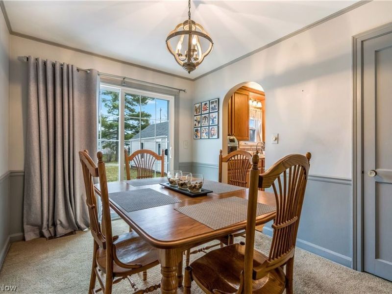 2464 S Freedom Avenue, Alliance, OH 44601 Photo 6