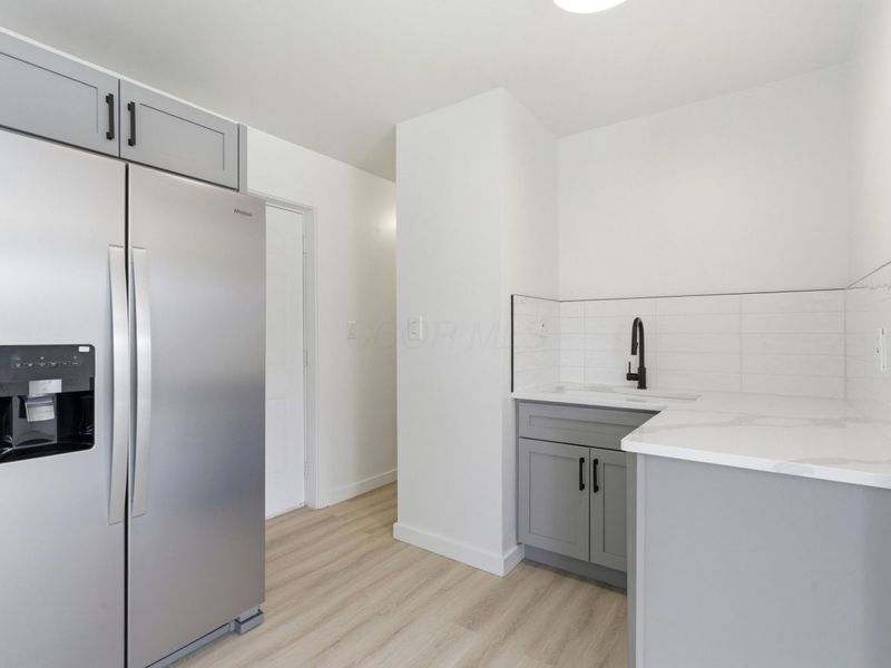 5308 Fullerton Drive , Columbus, OH 43232 Photo 14