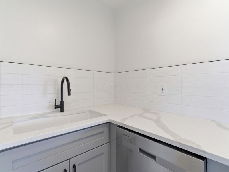 5308 Fullerton Drive , Columbus, OH 43232 Photo 15