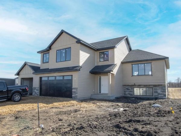 11 Sunset Court , North Mankato, MN 56003