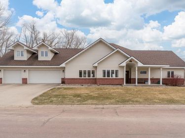 101 Shoreview Drive, Elysian, MN 56028