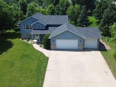 1009 Fairway Boulevard, Howard Lake, MN 55349