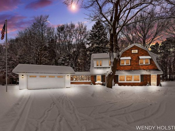 713 N Shore Drive, Holland, MI 49424