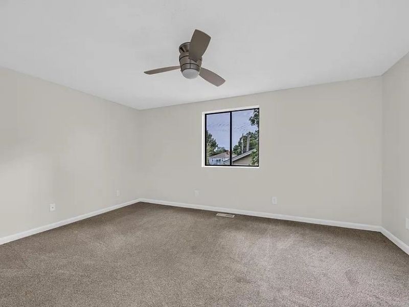 217 N Myrtle St. Photo 12