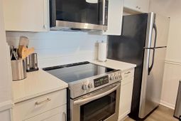 217 N Myrtle St. photo 4