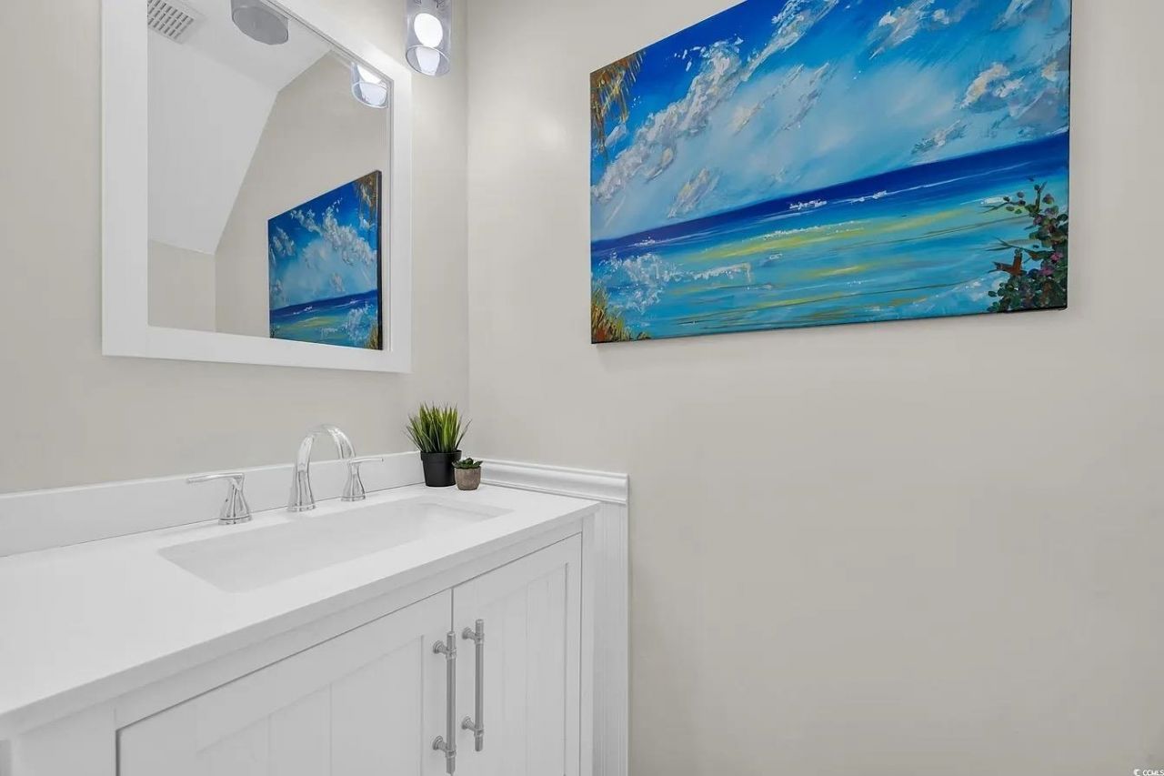 217 N Myrtle St. Photo 9