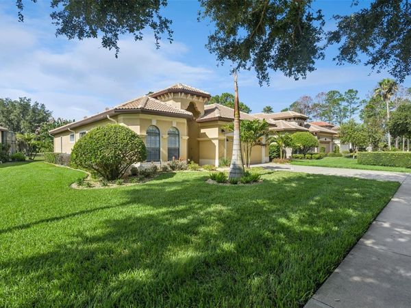 9512 SERRA COURT, HOWEY IN THE HILLS, FL 34737