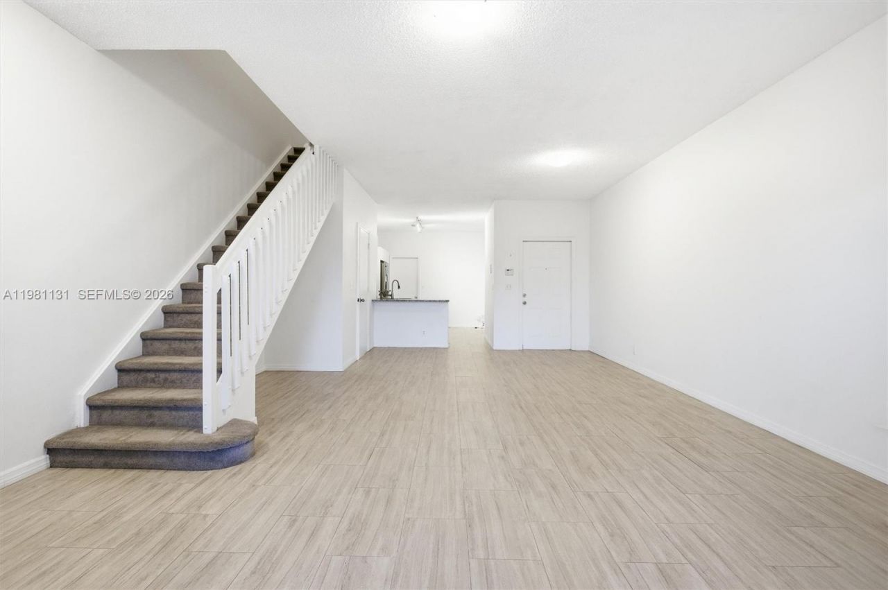 2066 Madeira Dr, Unit 2066, Weston, FL 33327 Photo