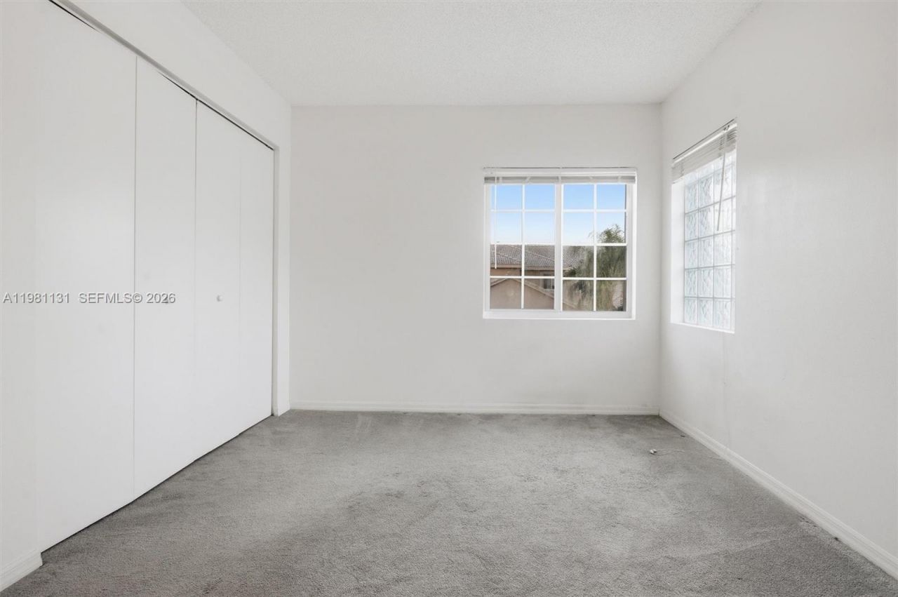 2066 Madeira Dr, Unit 2066, Weston, FL 33327 Photo