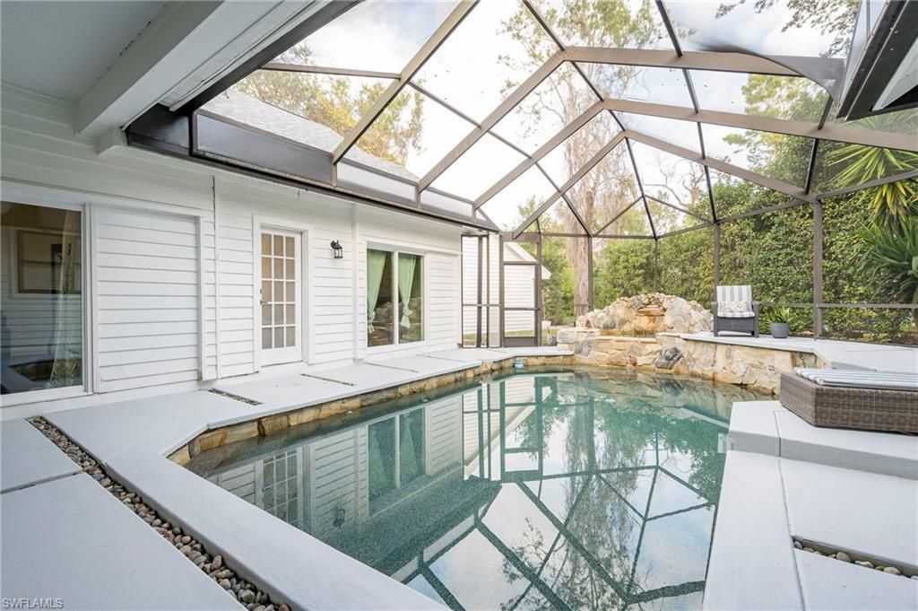 335 Sanctuary Dr , Crystal Beach, FL 34681 Photo