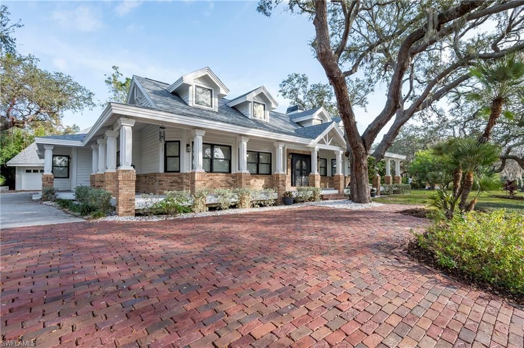 335 Sanctuary Dr , Crystal Beach, FL 34681 Photo