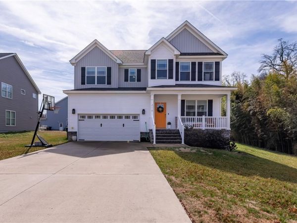 216 Wells Road , Newport News, VA 23602