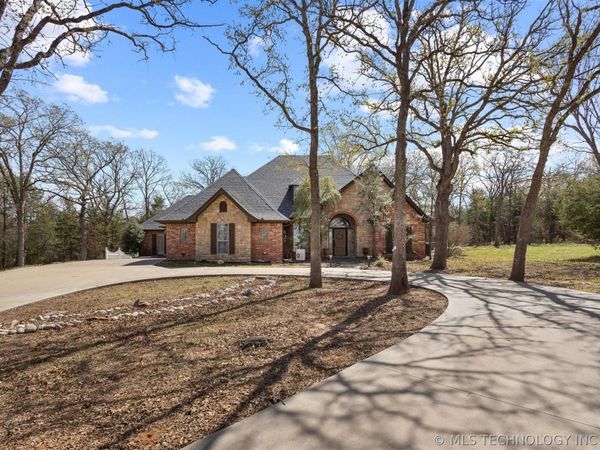 383 Bridlewood Drive, Durant, OK 73449
