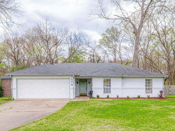 176 Green Forest Drive, Clinton, MS 39056