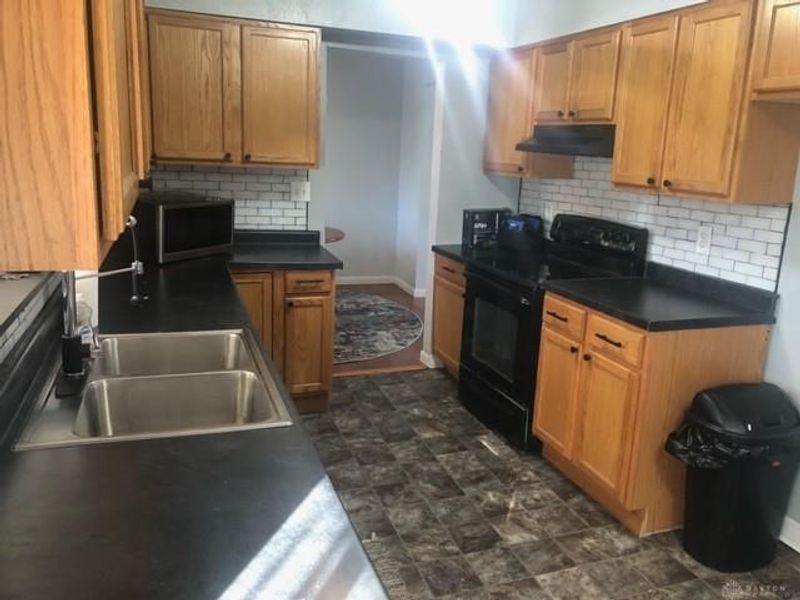 5563 Fair Valley Road, Dayton, OH 45414 Photo 10