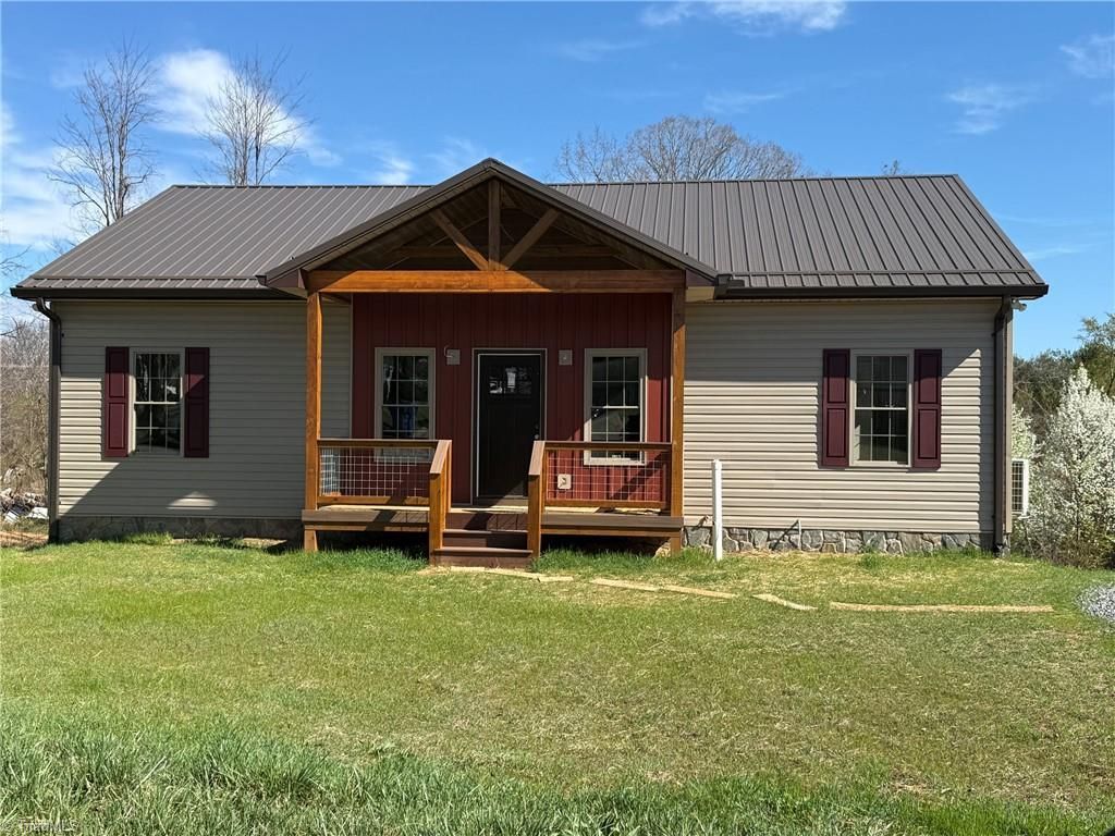 115 Blairfield Court, North Wilkesboro, NC 28659 Main Photo
