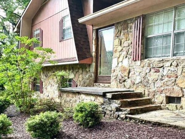 403 Oakview Lane, Fort Payne, AL 35967