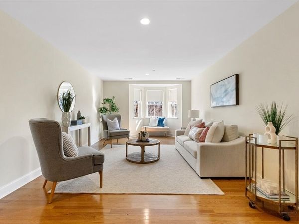 120 Wyllis Ave, Unit 217, Everett, MA 02149