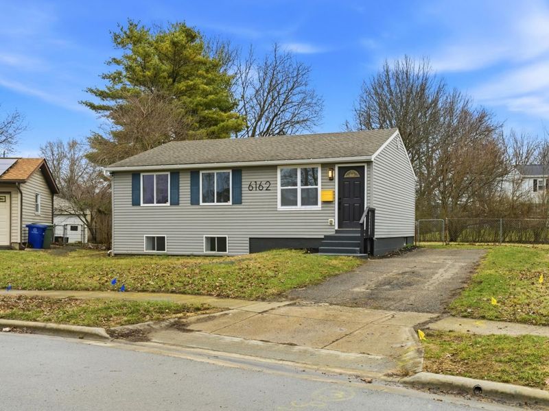 6162 Hanby Square E, Columbus, OH 43229 Photo 1