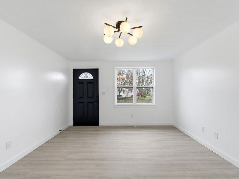 6162 Hanby Square E, Columbus, OH 43229 Photo 10