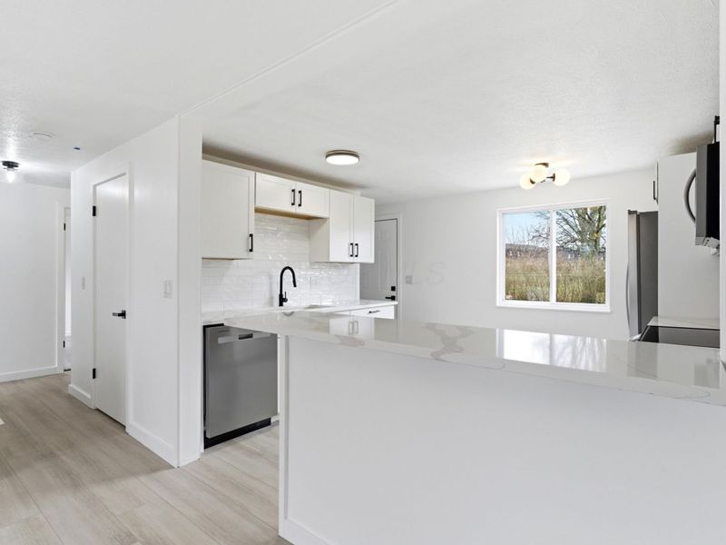 6162 Hanby Square E, Columbus, OH 43229 Photo 11