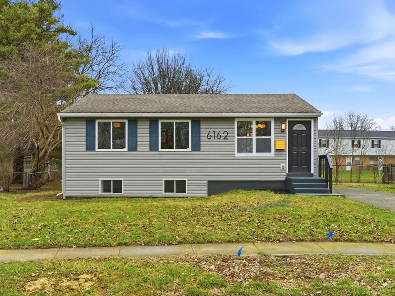 6162 Hanby Square E, Columbus, OH 43229 Photo 2