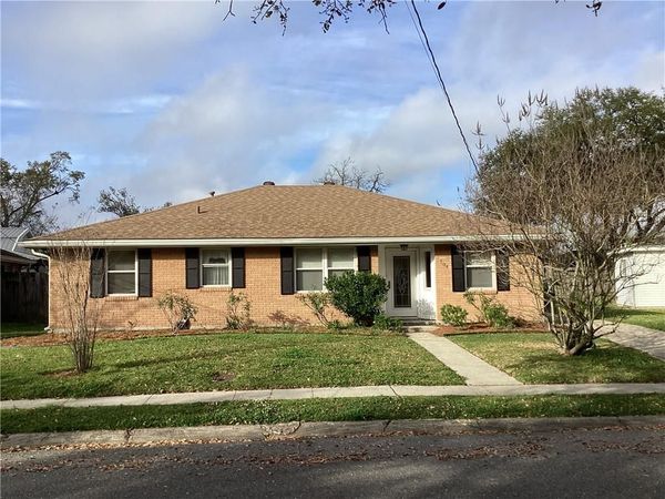 504 ROSELAND Parkway, Harahan, LA 70123