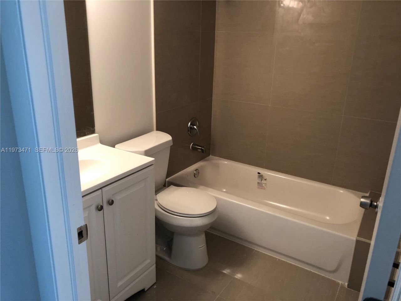 8883 Fontainebleau Blvd , Unit 101-A, Miami, FL 33172 Photo