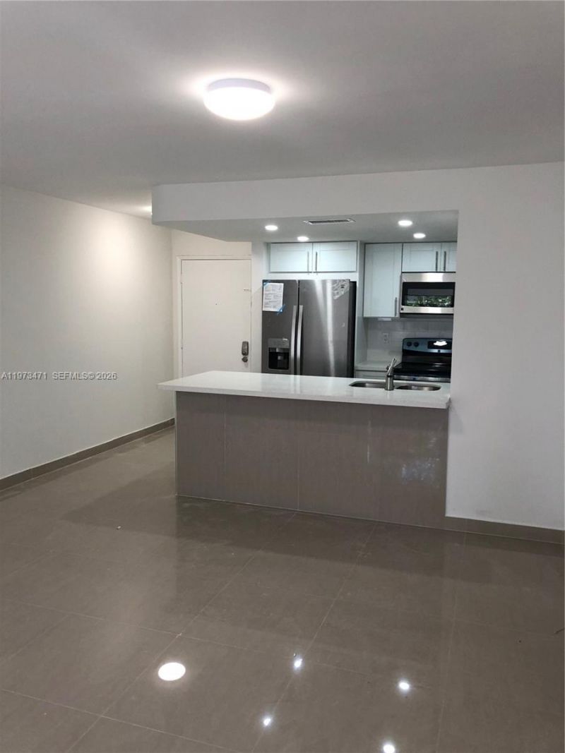 8883 Fontainebleau Blvd , Unit 101-A, Miami, FL 33172 Photo
