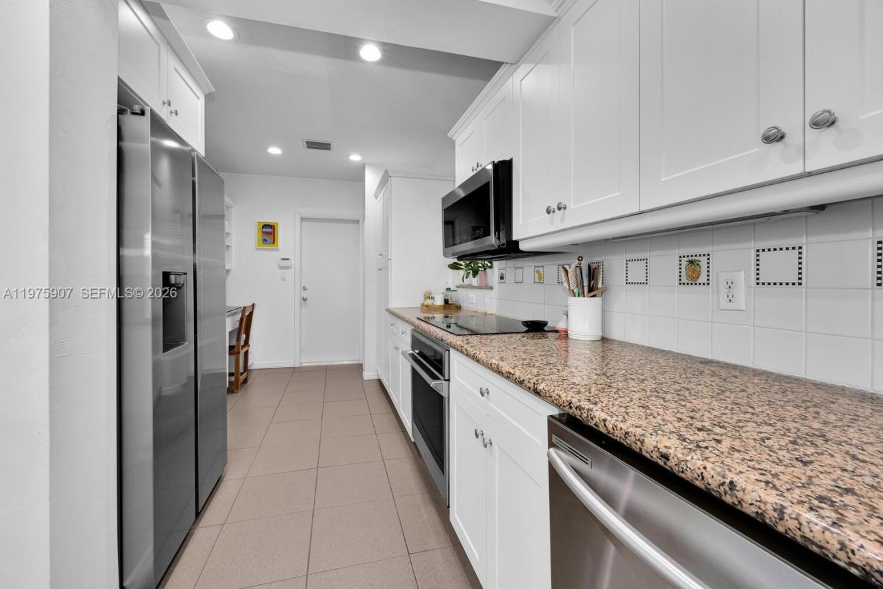 1005 Columbus Blvd , Coral Gables, FL 33134 Photo